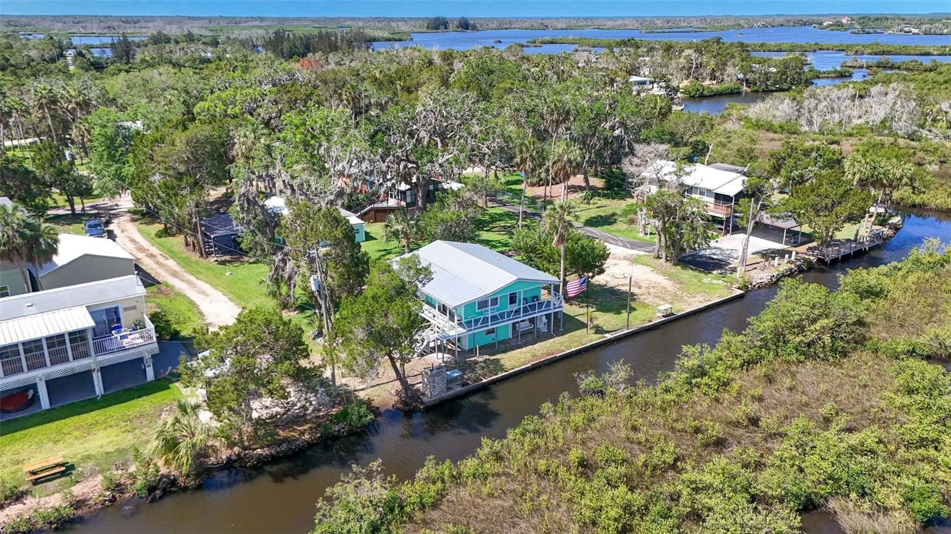 2220 S Coon Point Crystal River FL 34429