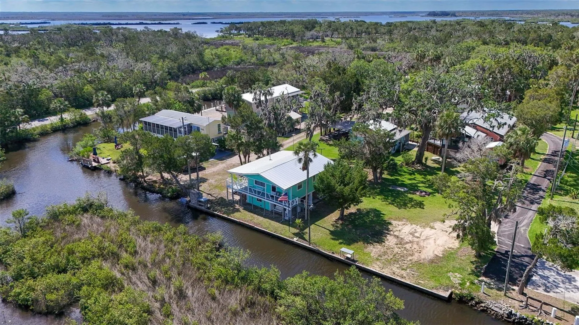 2220 S Coon Point Crystal River FL 34429