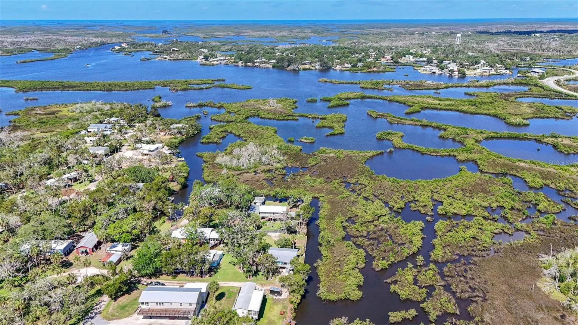 2220 S Coon Point Crystal River FL 34429