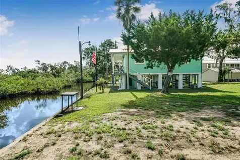 2220 S Coon Point Crystal River FL 34429