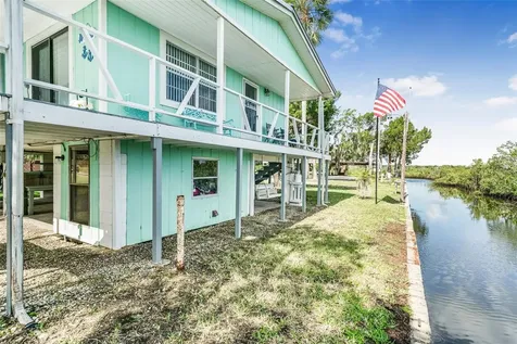2220 S Coon Point Crystal River FL 34429