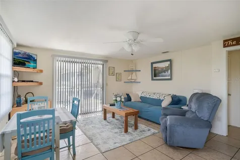 2220 S Coon Point Crystal River FL 34429