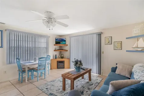 2220 S Coon Point Crystal River FL 34429