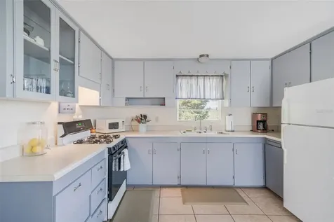 2220 S Coon Point Crystal River FL 34429