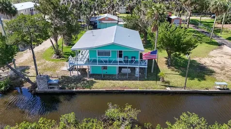 2220 S Coon Point Crystal River FL 34429