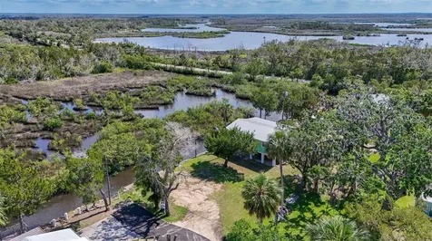 2220 S Coon Point Crystal River FL 34429