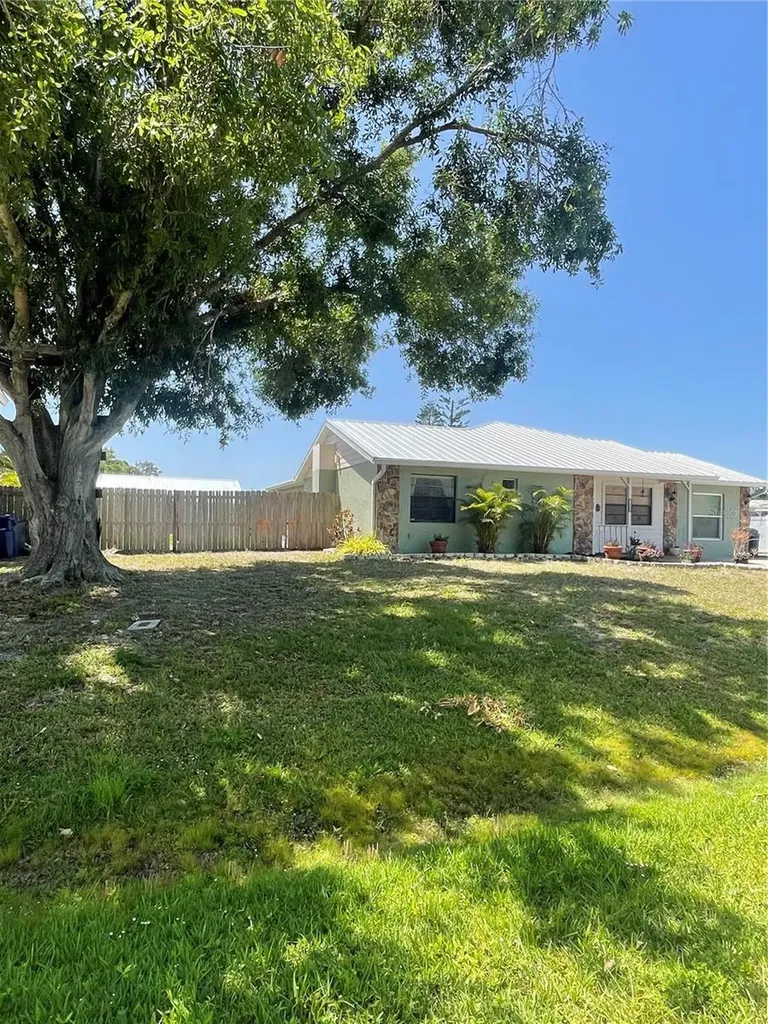 5094 Bunyan Street Sarasota FL 34232