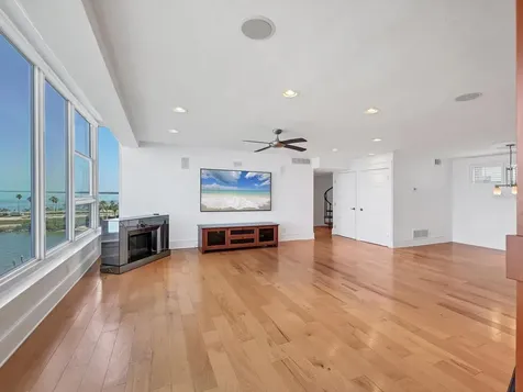 226 Golden Gate Point Sarasota FL 34236