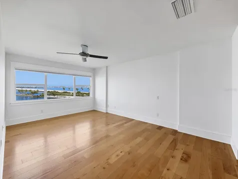 226 Golden Gate Point Sarasota FL 34236