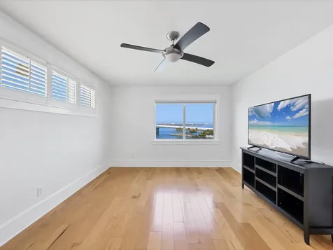 226 Golden Gate Point Sarasota FL 34236