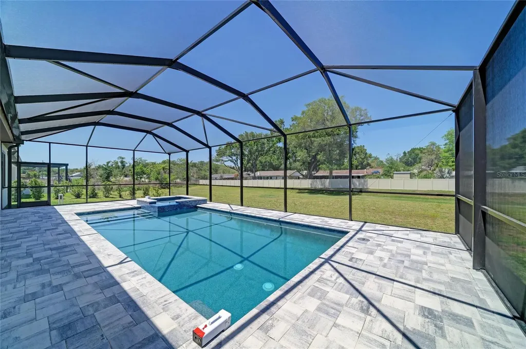 166 Hidden Estates Court Brandon FL 33511