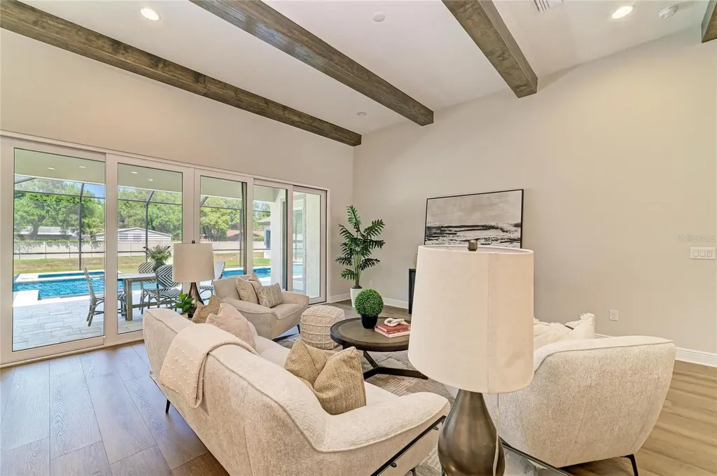 174 Hidden Estates Court Brandon FL 33511