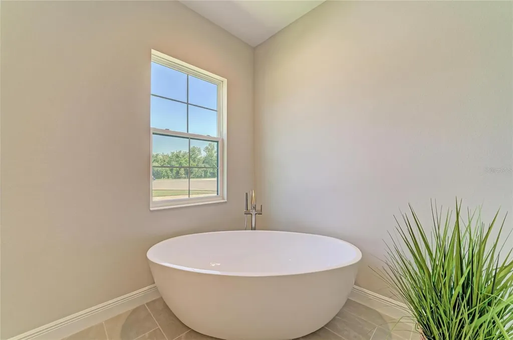 174 Hidden Estates Court Brandon FL 33511