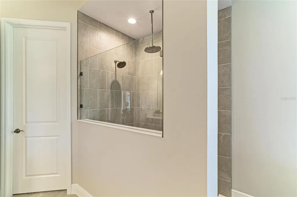 174 Hidden Estates Court Brandon FL 33511