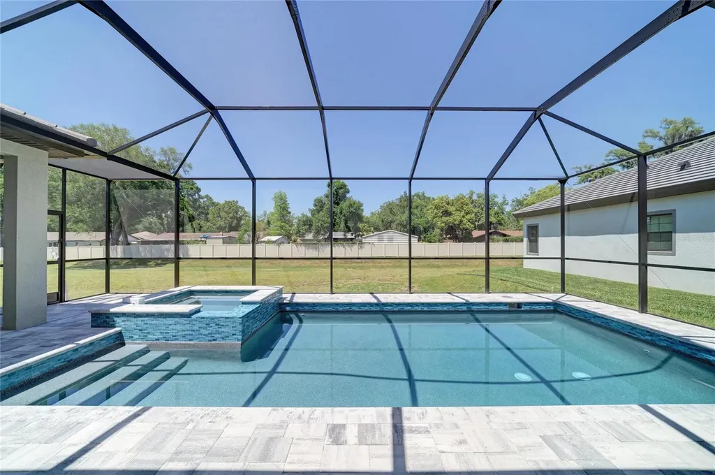 174 Hidden Estates Court Brandon FL 33511