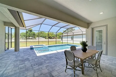 174 Hidden Estates Court Brandon FL 33511