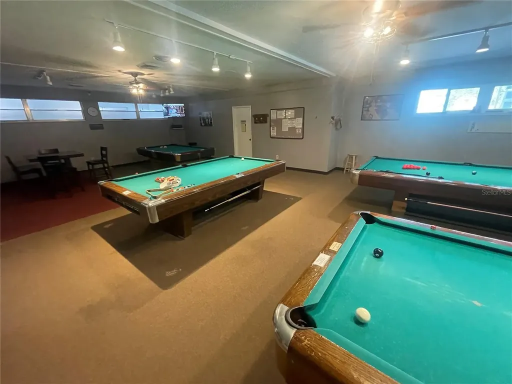 2011 58th Avenue N St Petersburg FL 33714