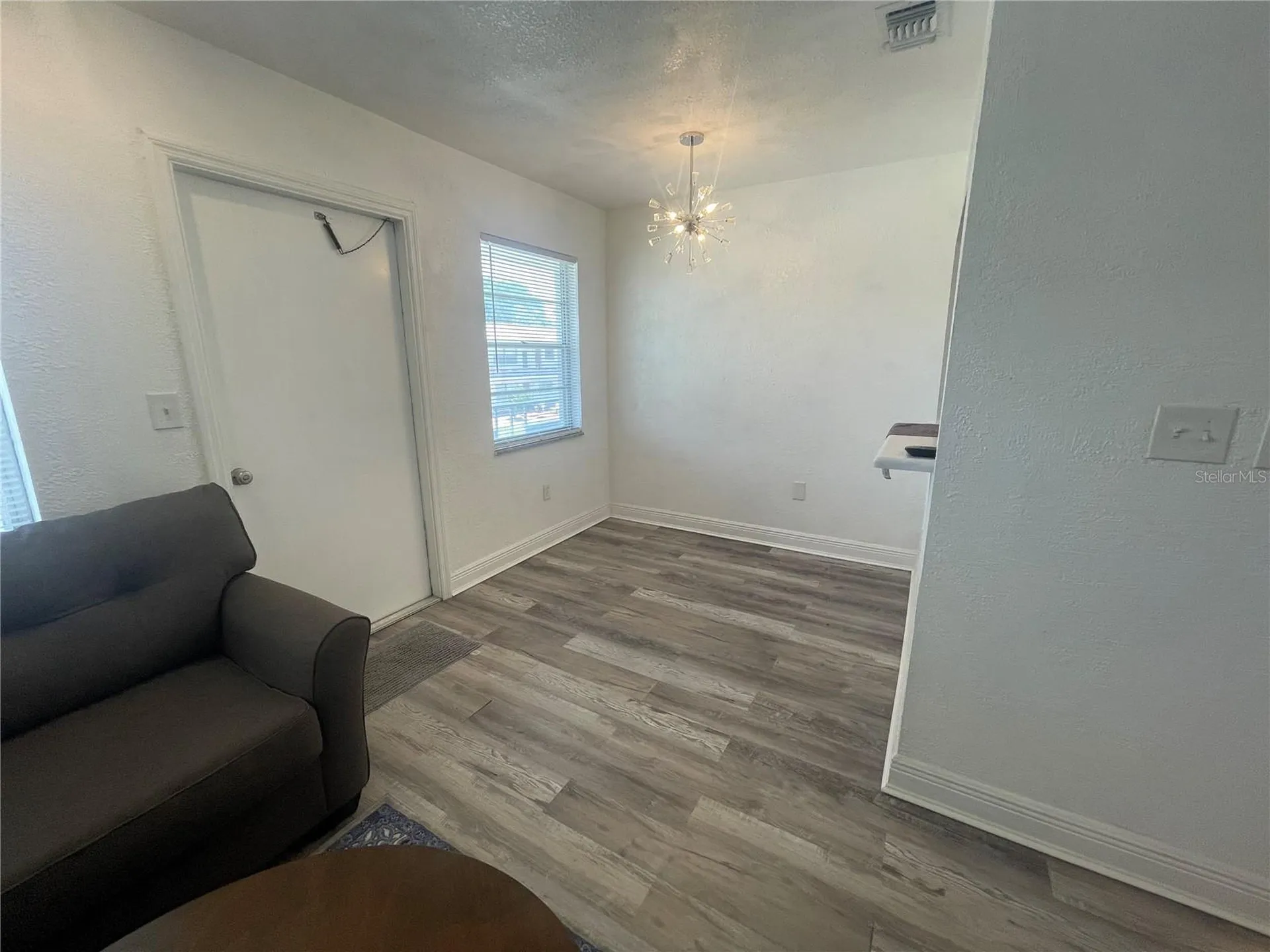 2011 58th Avenue N St Petersburg FL 33714