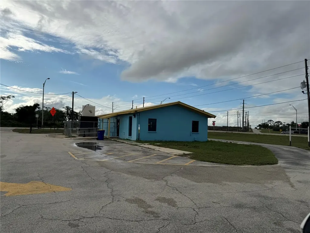 1174 Us 27 N Lake Placid FL 33852