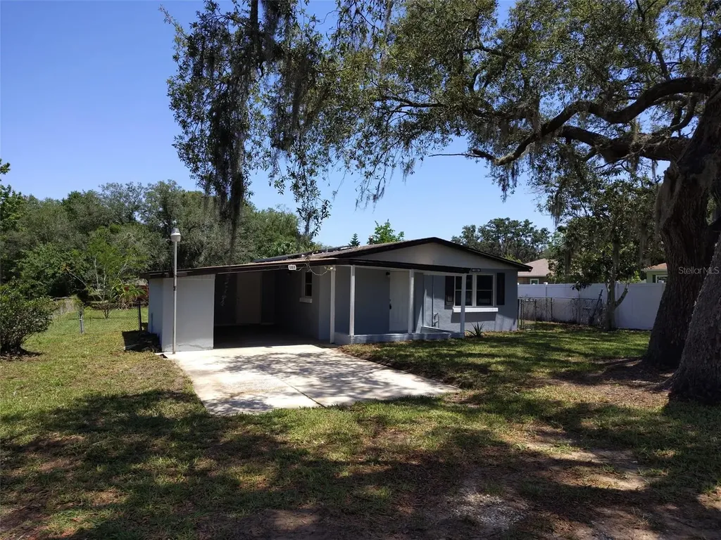 306 W Palm Street Davenport FL 33837