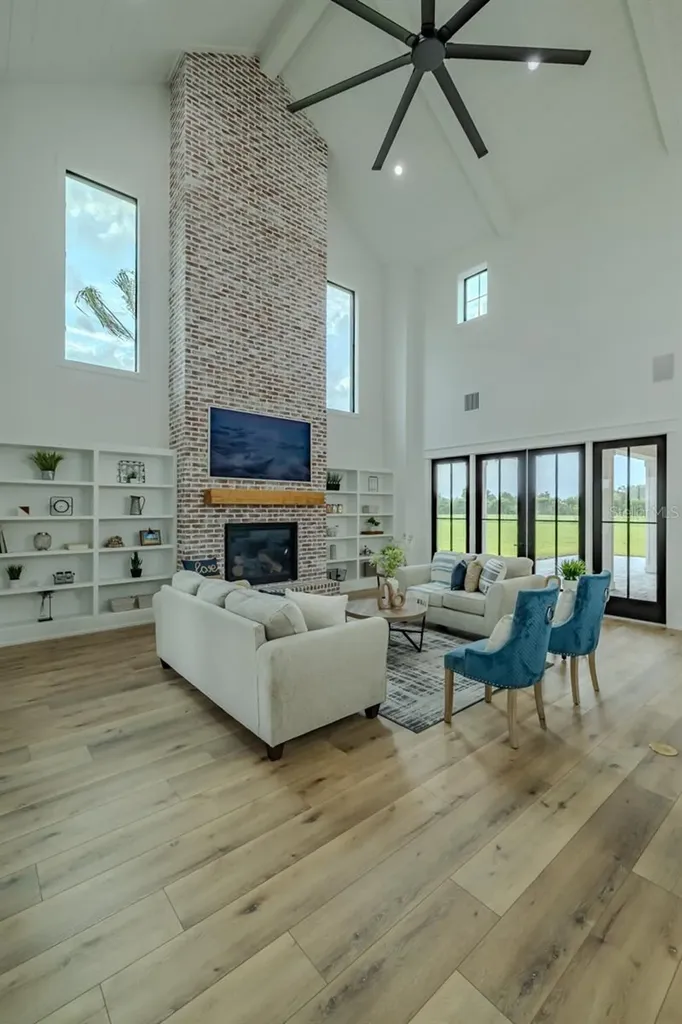 3515 Powerline Road Lithia FL 33547