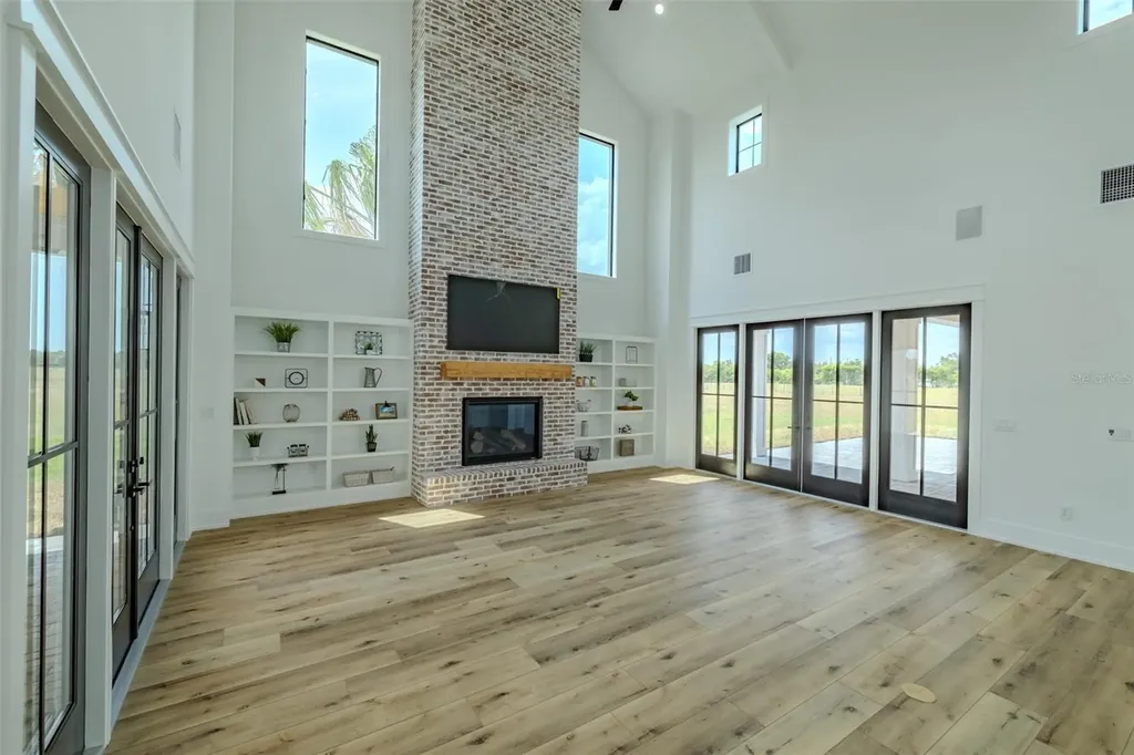 3515 Powerline Road Lithia FL 33547