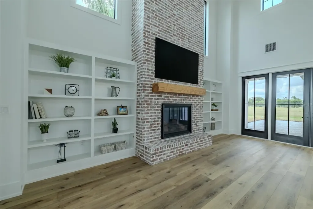 3515 Powerline Road Lithia FL 33547