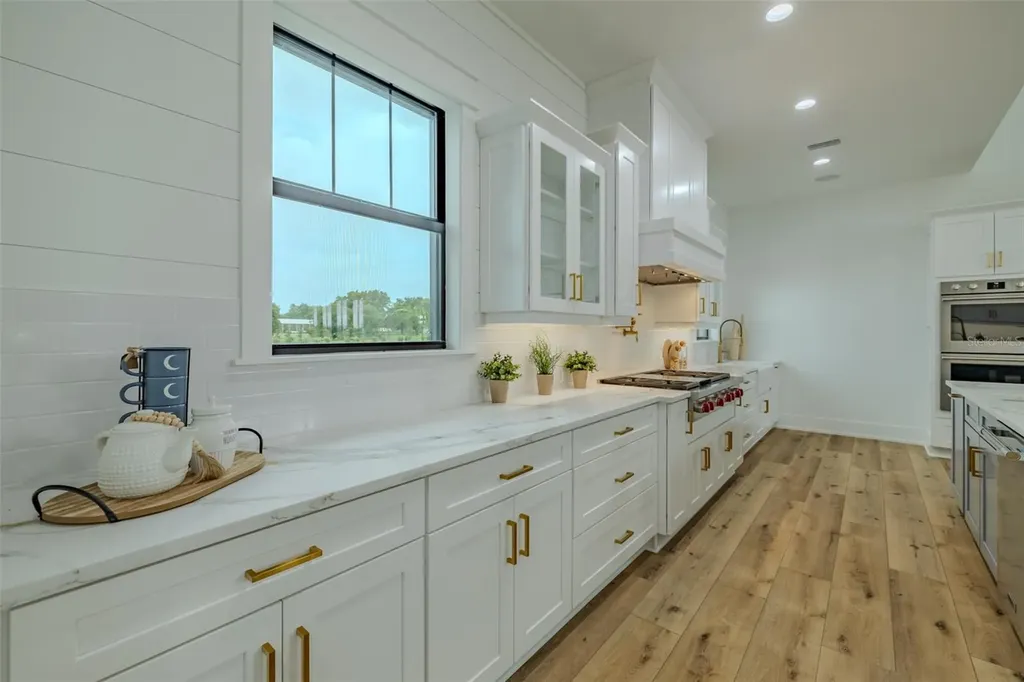 3515 Powerline Road Lithia FL 33547