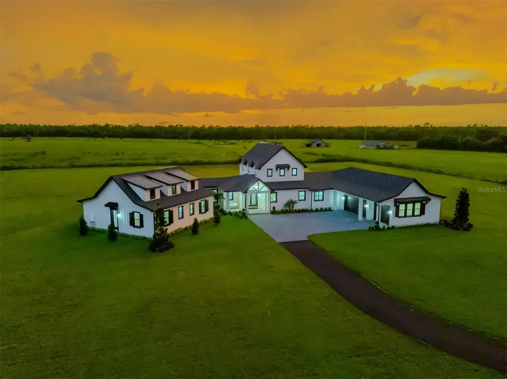 3515 Powerline Road Lithia FL 33547