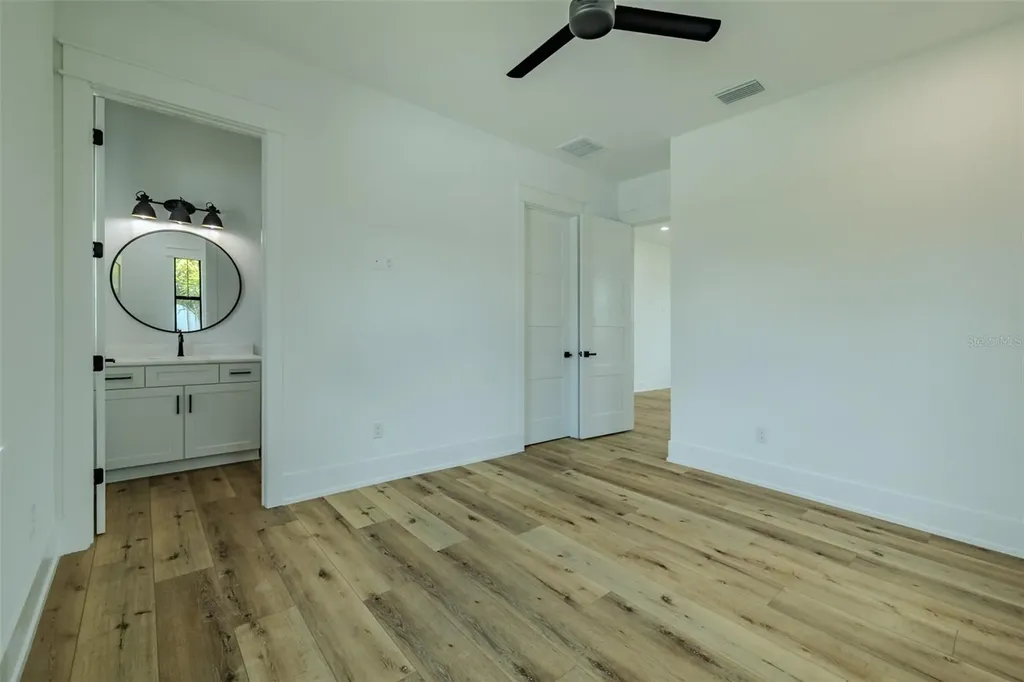 3515 Powerline Road Lithia FL 33547