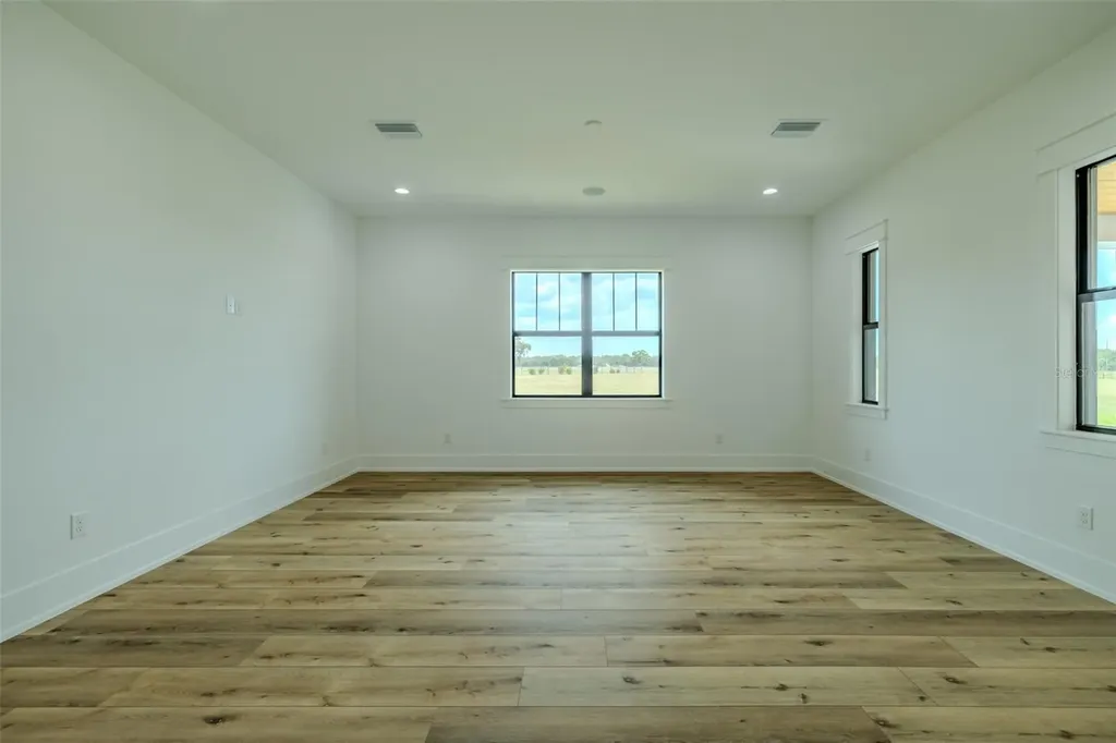 3515 Powerline Road Lithia FL 33547
