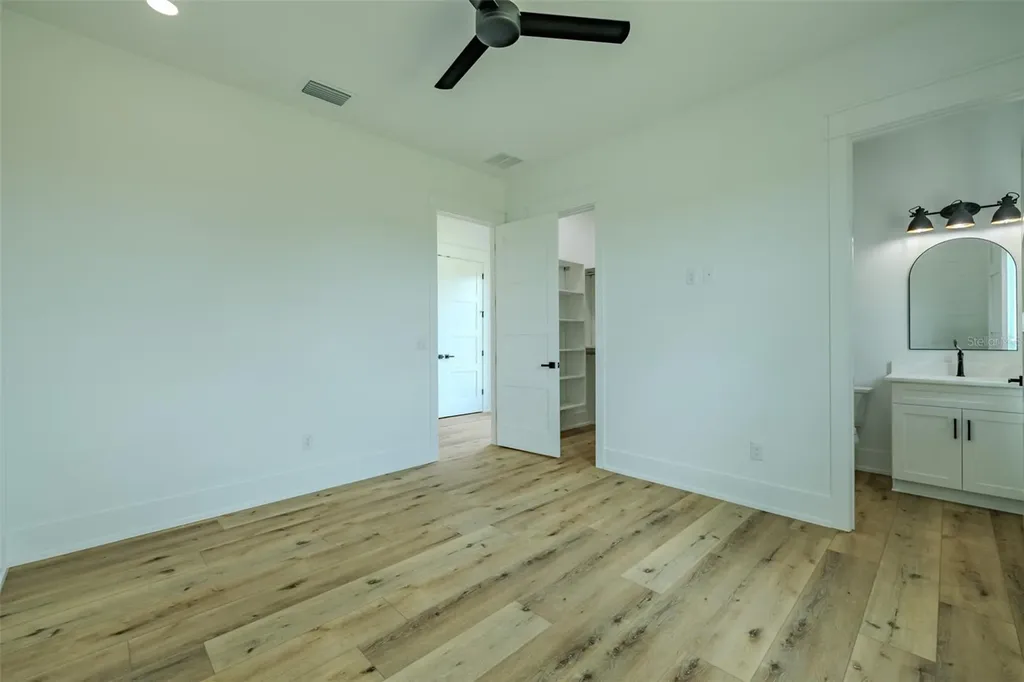 3515 Powerline Road Lithia FL 33547