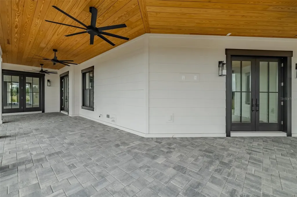 3515 Powerline Road Lithia FL 33547