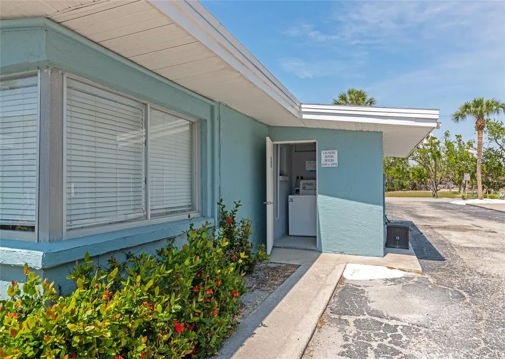 170 Roosevelt Drive Sarasota FL 34236