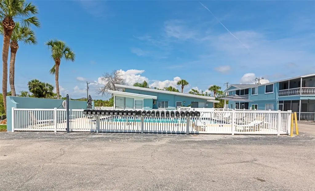 170 Roosevelt Drive Sarasota FL 34236