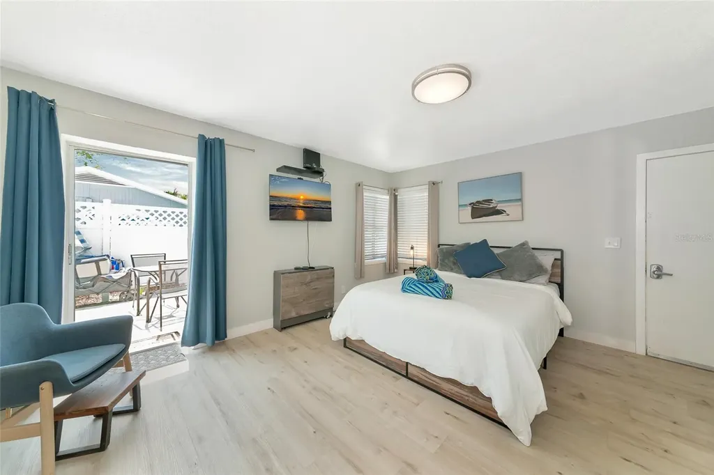 170 Roosevelt Drive Sarasota FL 34236