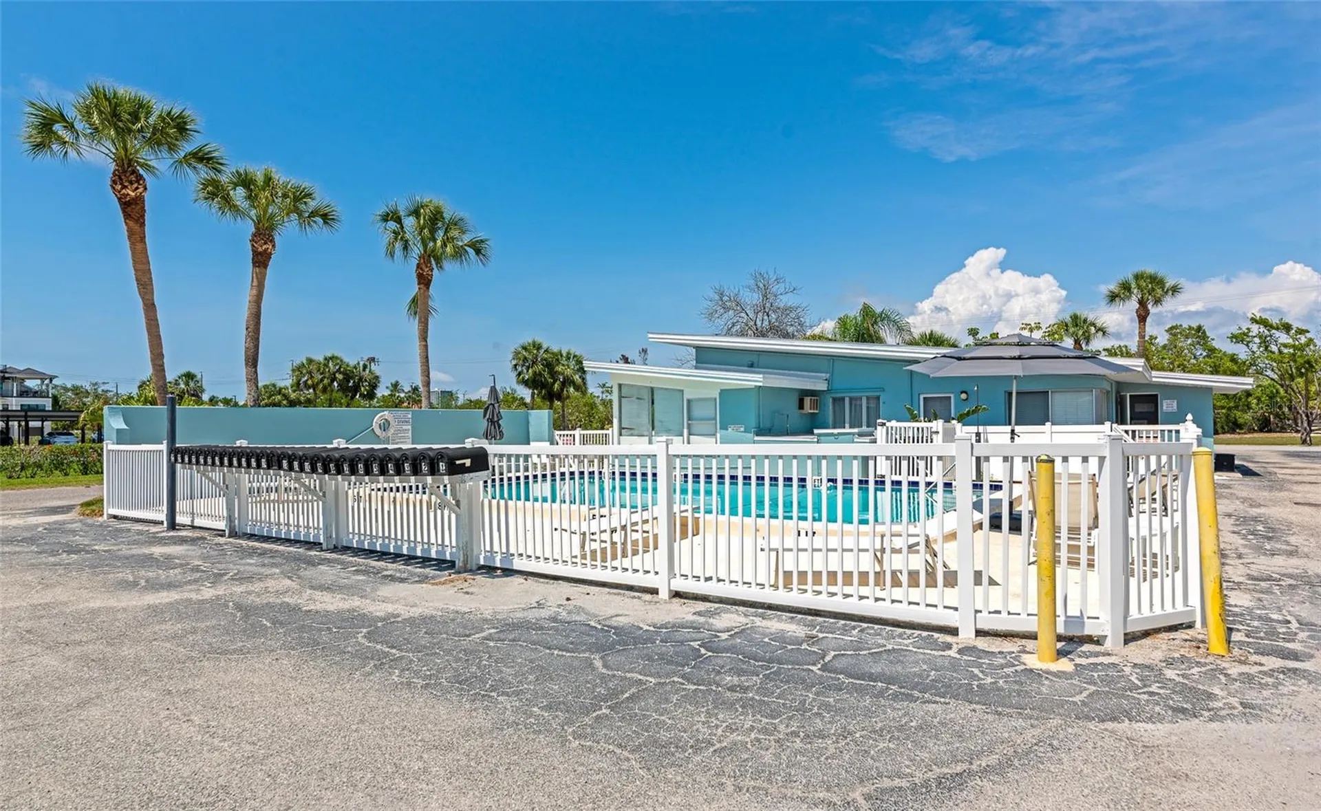 170 Roosevelt Drive Sarasota FL 34236
