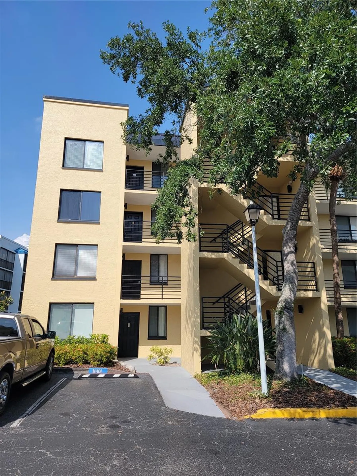 2424 W Tampa Bay Boulevard Tampa FL 33607