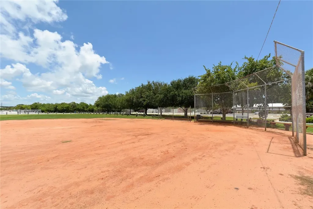 409 Bryn Mawr Island Bradenton FL 34207