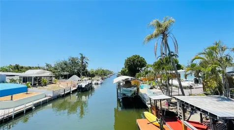 409 Bryn Mawr Island Bradenton FL 34207