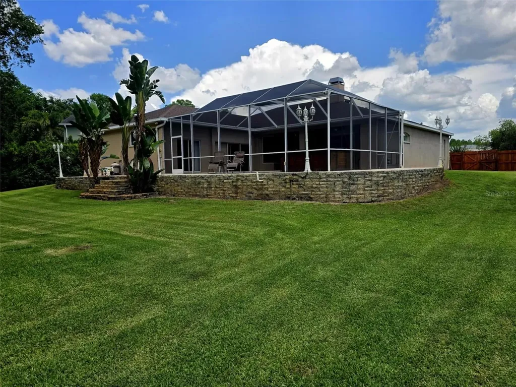 10305 Worthy Lamb Way New Port Richey FL 34654