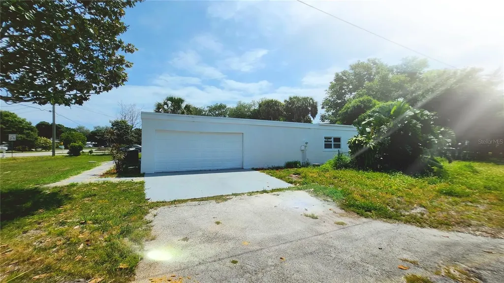 1715 York Court Fort Pierce FL 34982