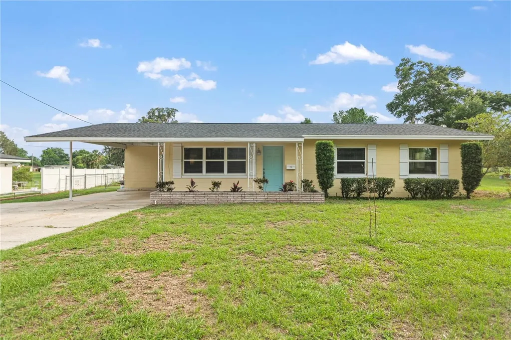136 Triplet Lake Drive Casselberry FL 32707
