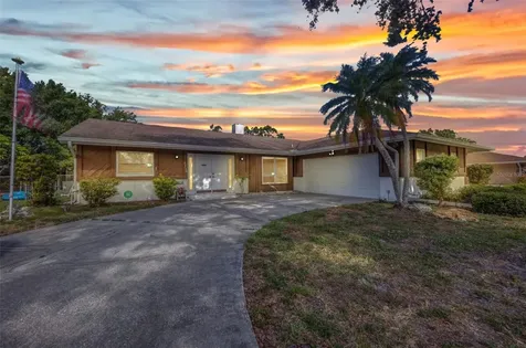 6916 Rex Lane Sarasota FL 34243