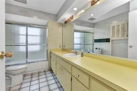 6916 Rex Lane Sarasota FL 34243