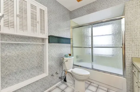 6916 Rex Lane Sarasota FL 34243