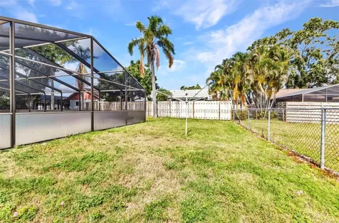 6916 Rex Lane Sarasota FL 34243