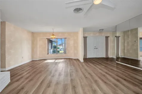 6916 Rex Lane Sarasota FL 34243