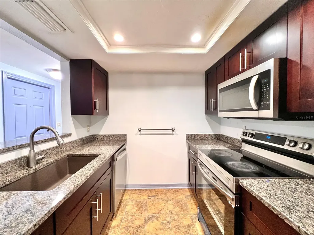 5830 SW 9th Place Gainesville FL 32607