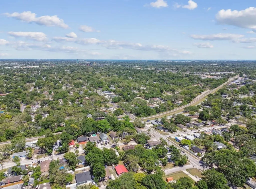 10007 N 10th Street Tampa FL 33612